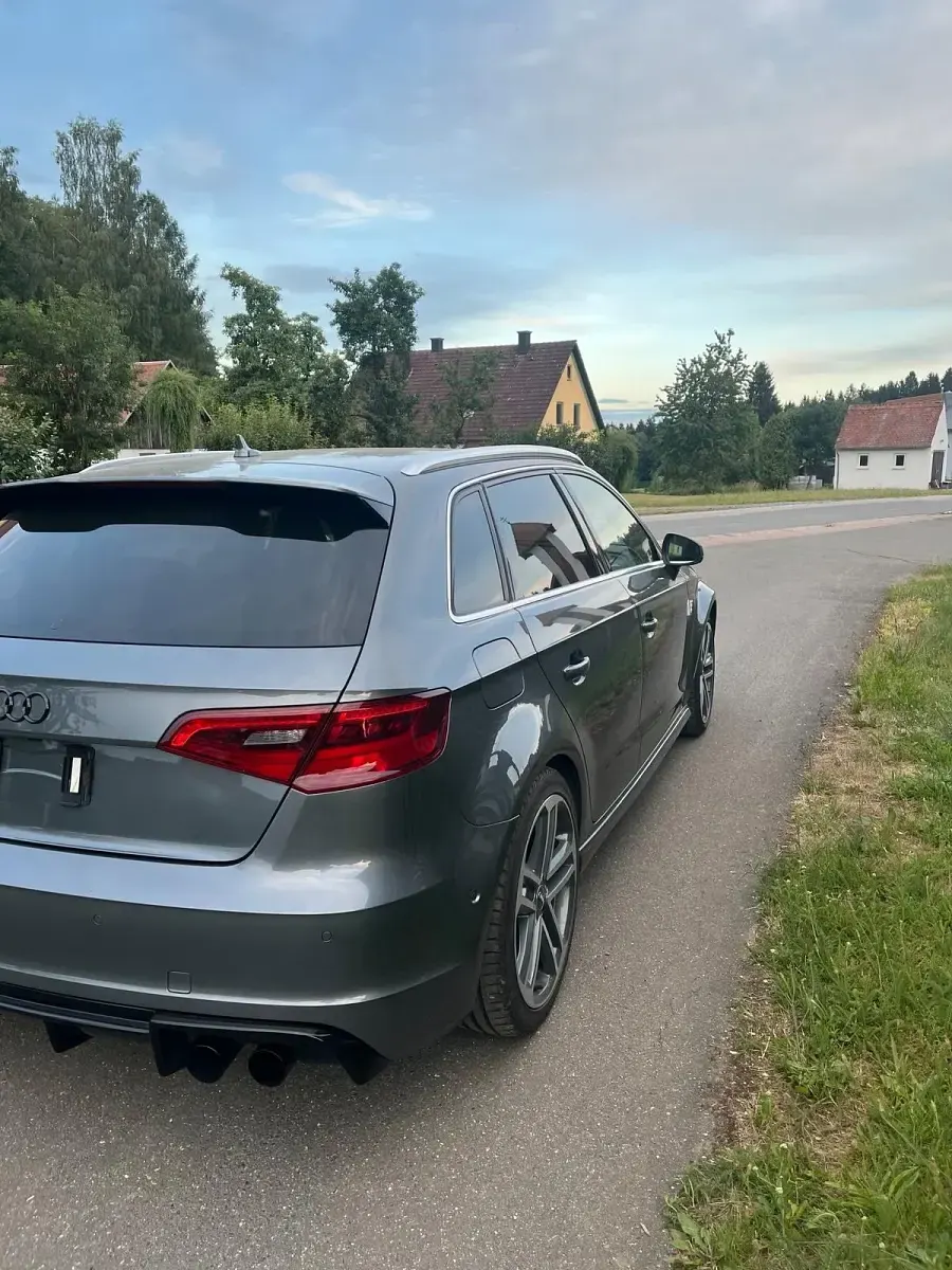 Gebraucht Audi S3 300 PS (220 kW) 2014 Grau Limousine