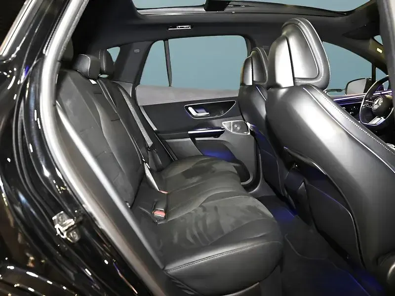 Gebraucht Mercedes EQE300 180 kW (245 PS) 2025 Schwarz Limousine