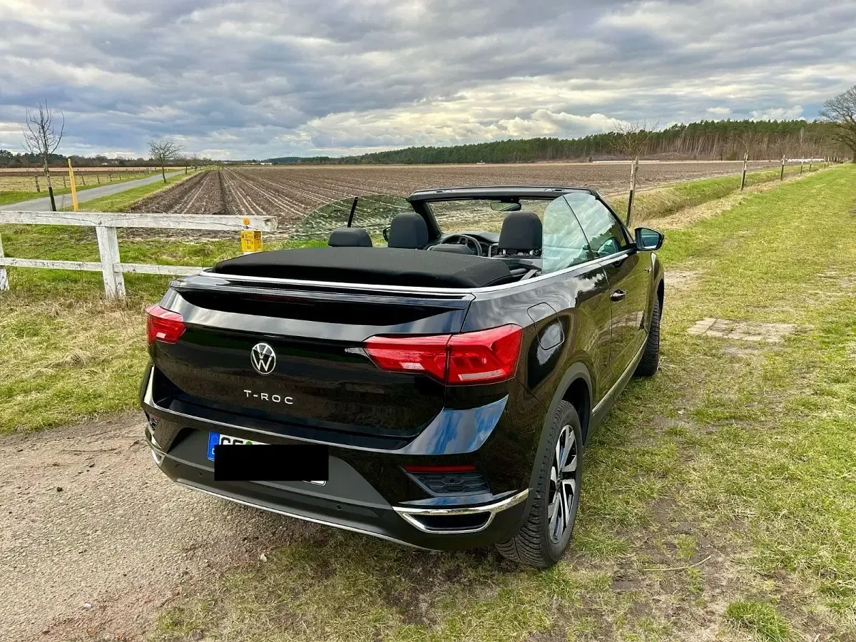 Gebraucht VW T-Roc Cabriolet Active 110 PS (80 kW) 2021 Schwarz Cabrio
