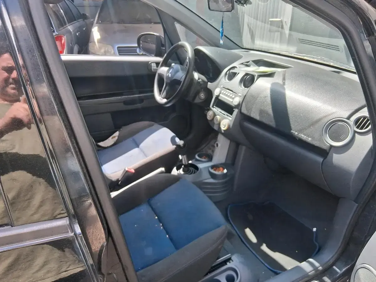 Gebraucht Mitsubishi Colt 80 PS (58 kW) 2007 Schwarz Kleinwagen