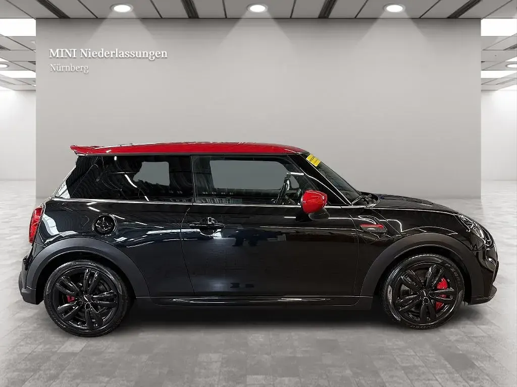 Gebraucht Mini John Cooper Works 231 PS (169 kW) 2022 Schwarz Kleinwagen