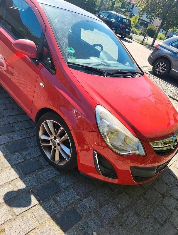 Rot Gebraucht 2011 Opel Corsa Kleinwagen | 1.400 € (Superpreis) - Bild 1/4