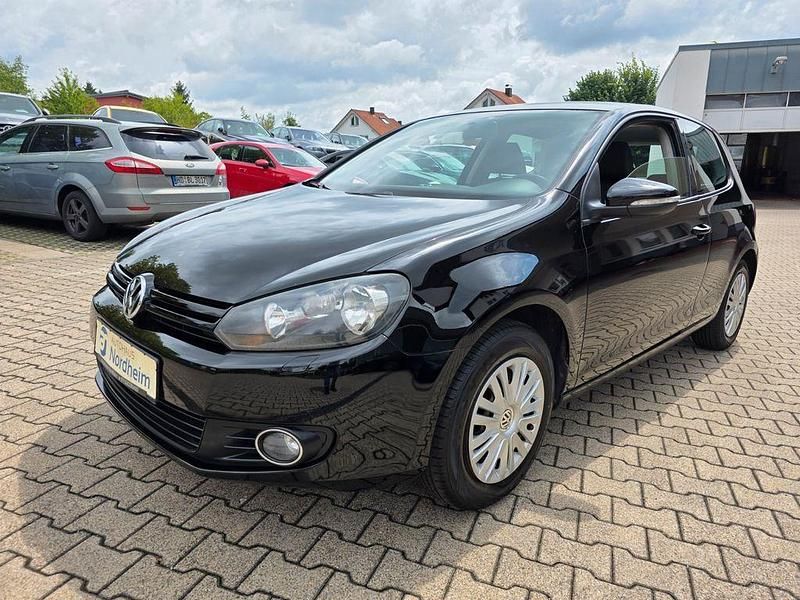 Ebenholzschwarz Gebraucht 2009 VW Golf VI Trendline Limousine | 2.990 € (Etwas zu teuer) - Bild 1/4