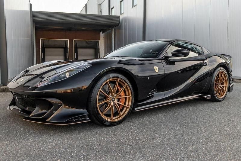 Schwarz Gebraucht 2022 Ferrari 812 | 1.487.440 € - Bild 1/4