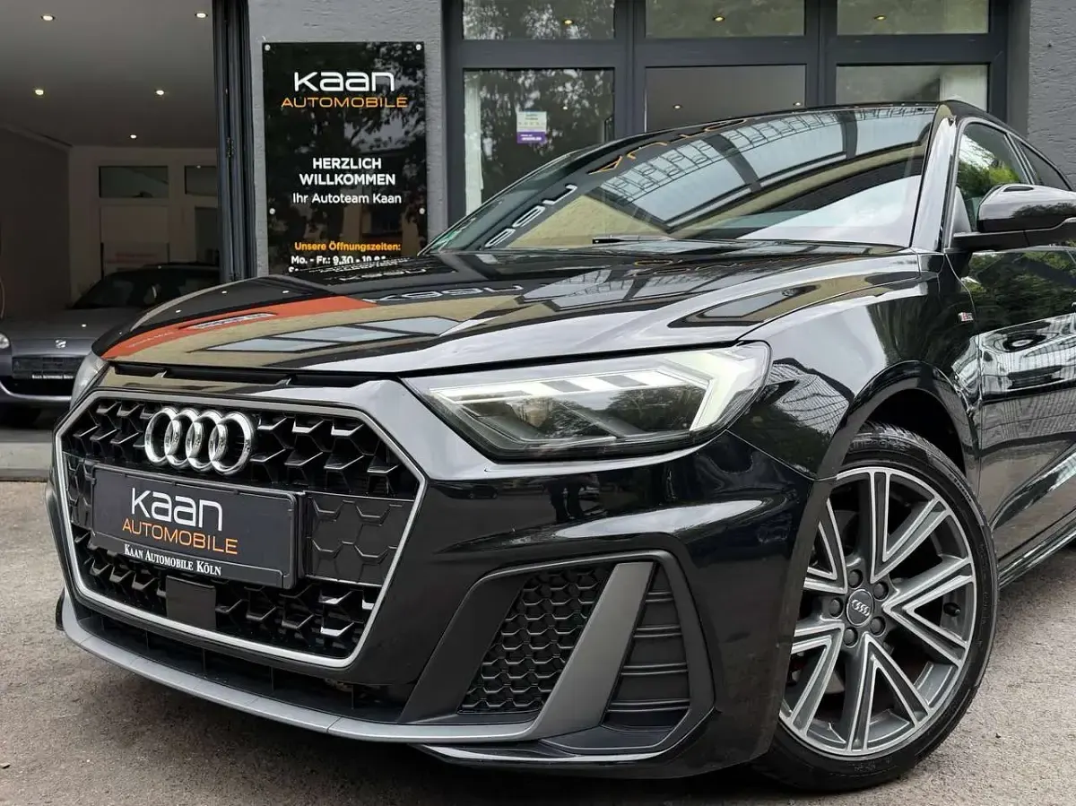 Gebraucht Audi A1 S-Line 200 PS (147 kW) 2019 Mythosschwarz metallic SUV