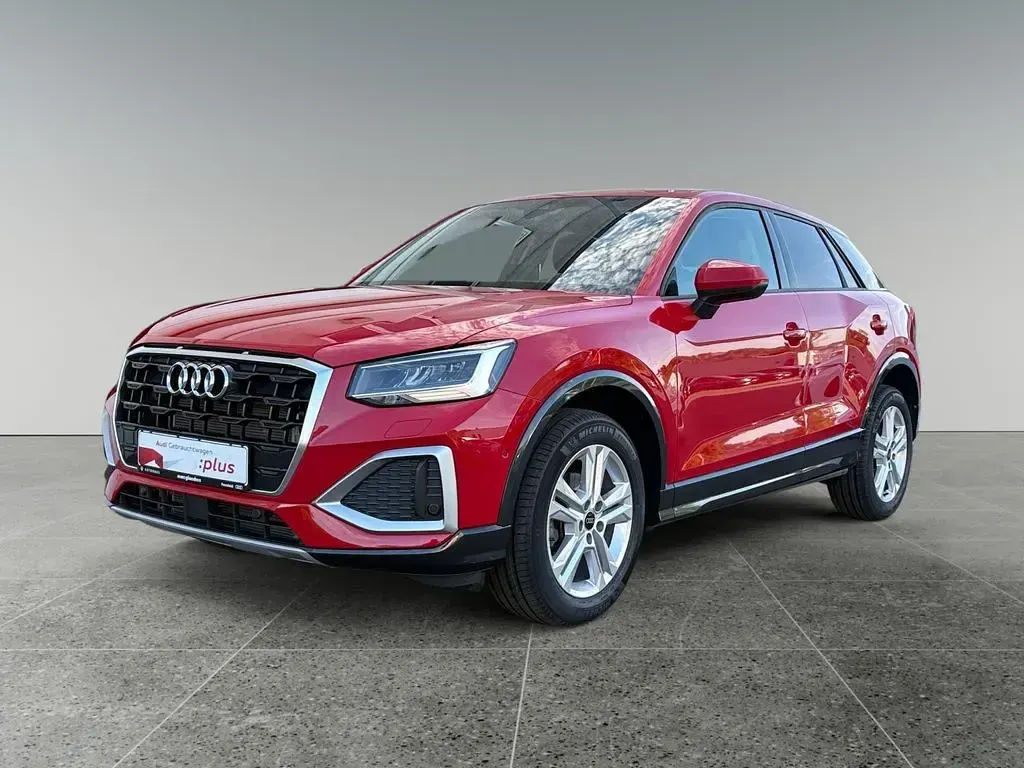 Gebraucht Audi Q2 Advanced Plus 150 PS (110 kW) 2025 Progressivrot metallic SUV