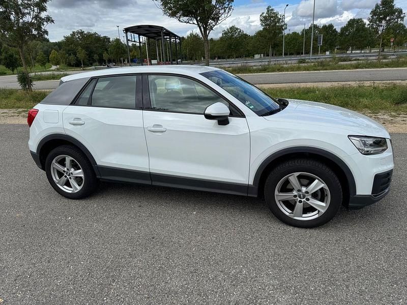 Gebraucht Audi Q2 Comfort 116 PS (85 kW) 2020 Weiß SUV