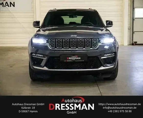 Gebraucht Jeep Grand Cherokee Summit 381 PS (280 kW) 2023 Baltic grey metallic clear coa SUV