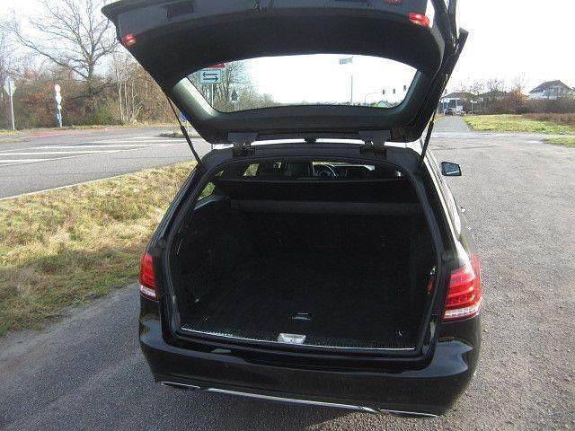 Gebraucht Mercedes E400 Avantgarde 333 PS (244 kW) 2013 Schwarz Kombi