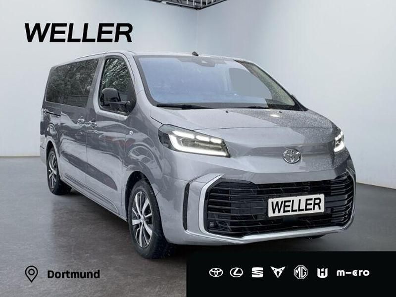 Gebraucht Toyota Proace Verso Team 177 PS (130 kW) 2024 Silber Kombi
