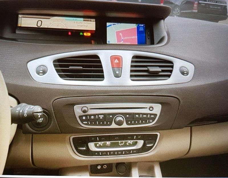 Gebraucht Renault Grand Scénic III Bose Edition 140 PS (102 kW) 2015 Gold Van / Kleinbus