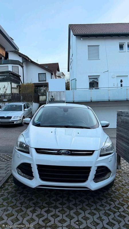 Gebraucht Ford Kuga Titanium 140 PS (102 kW) 2014 Weiß SUV