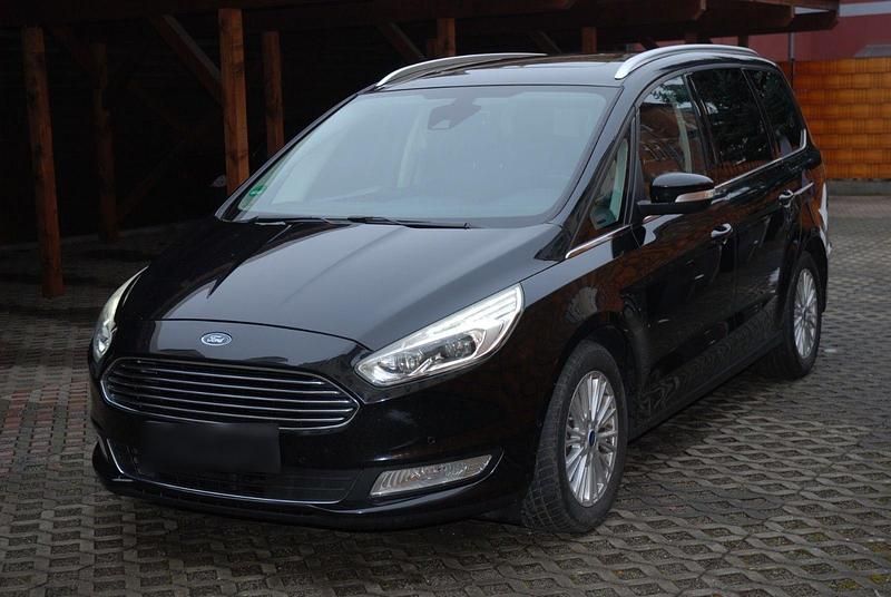 Second-hand Ford Galaxy 150 CP (110 kW) 2016 Negru Monovolum