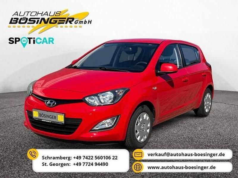 Rot Gebraucht 2013 Hyundai i20 Kleinwagen | 6.490 € (Teuer) - Bild 1/4