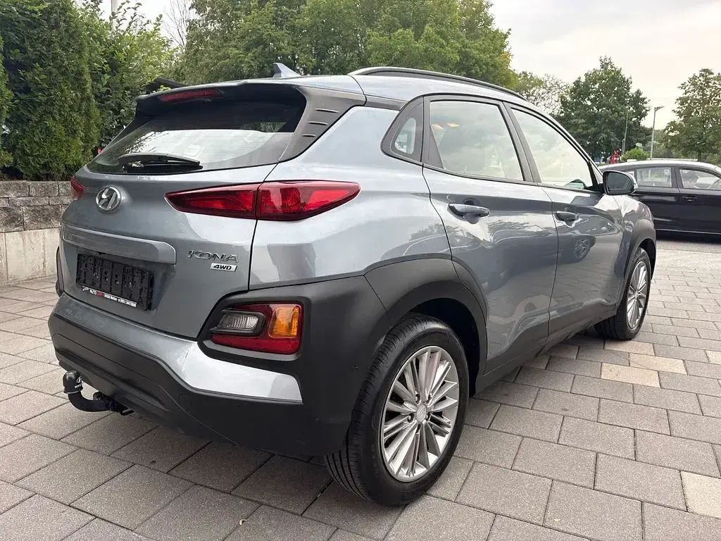 Gebraucht Hyundai Kona Trend 177 PS (130 kW) 2018 Silber SUV