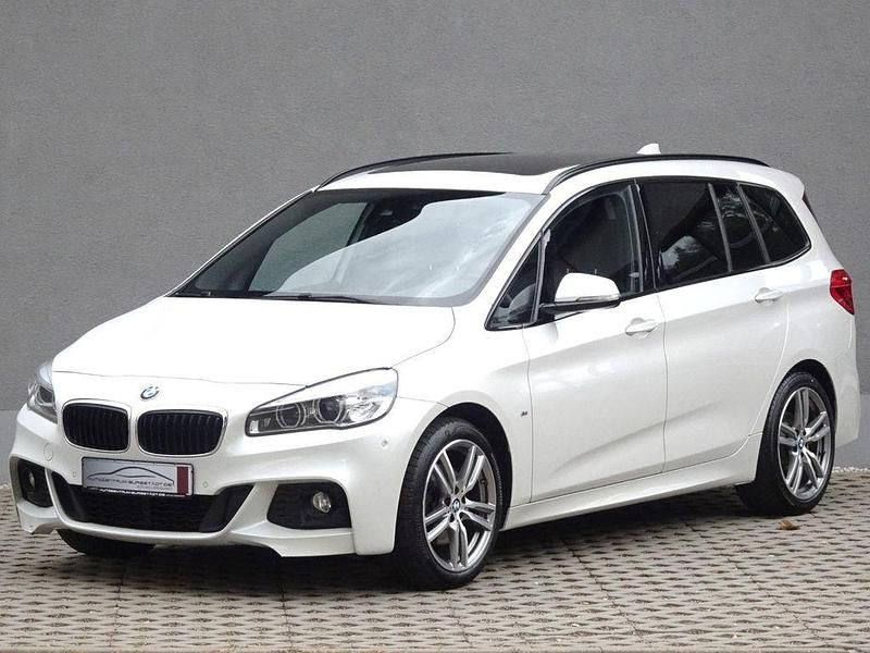 Weiß Gebraucht 2018 BMW 218 Gran Tourer M Sport Van / Kleinbus | 18.980 € (Fairer Preis) - Bild 1/3
