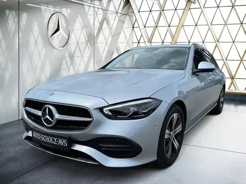 Gebraucht Mercedes C180 Avantgarde 170 PS (125 kW) 2025 Metalliclack hightechsilber Kombi