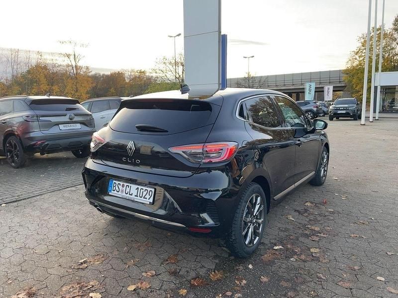 Gebraucht Renault Clio V Techno 2025 Black pearlschwarz metallic (schwarz)