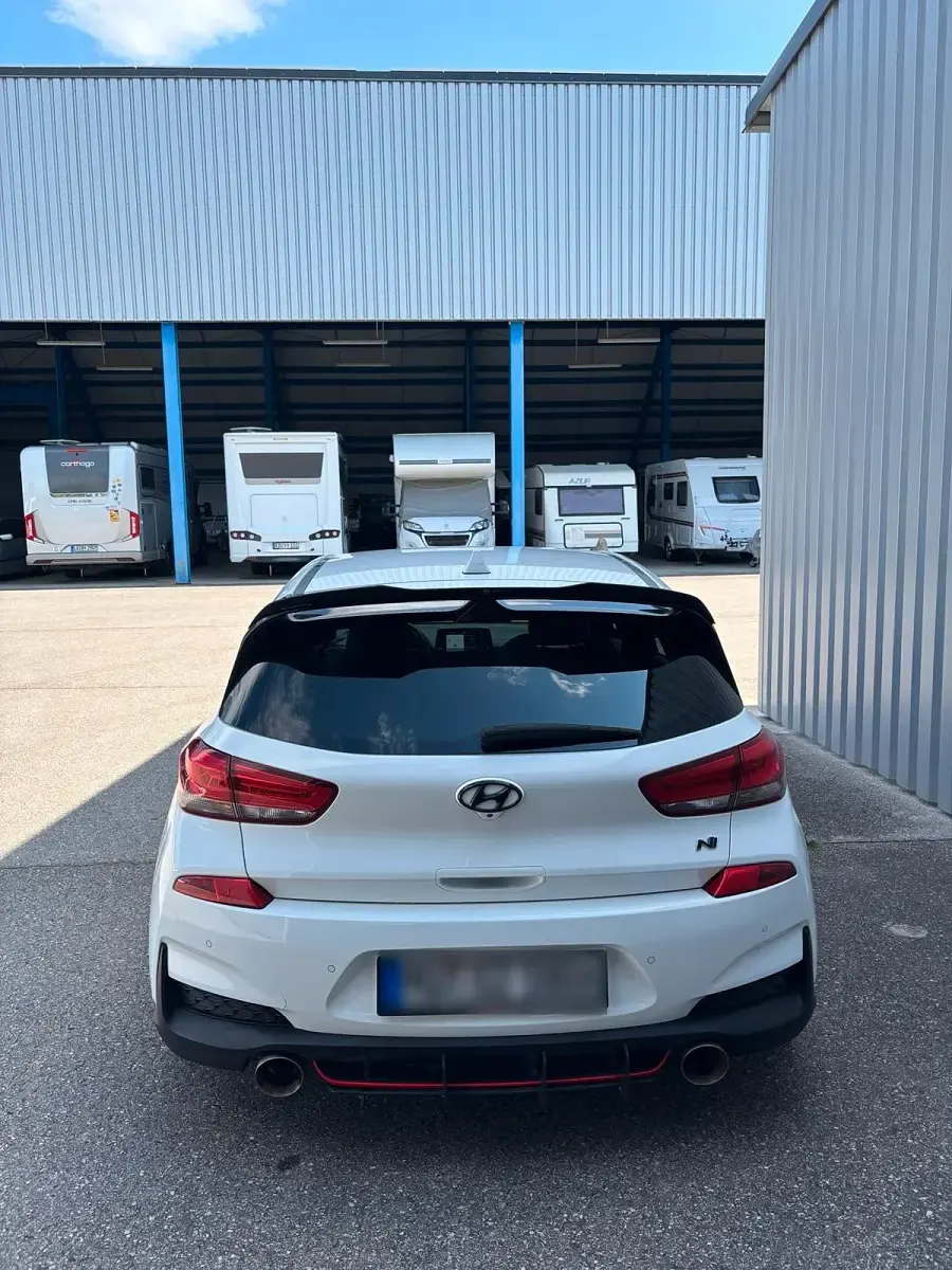 Gebraucht Hyundai i30 275 PS (202 kW) 2019 Weiß Kleinwagen