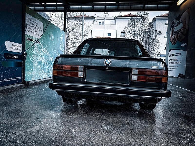 Gebraucht BMW 323 Performance 220 PS (161 kW) 1984 Limousine