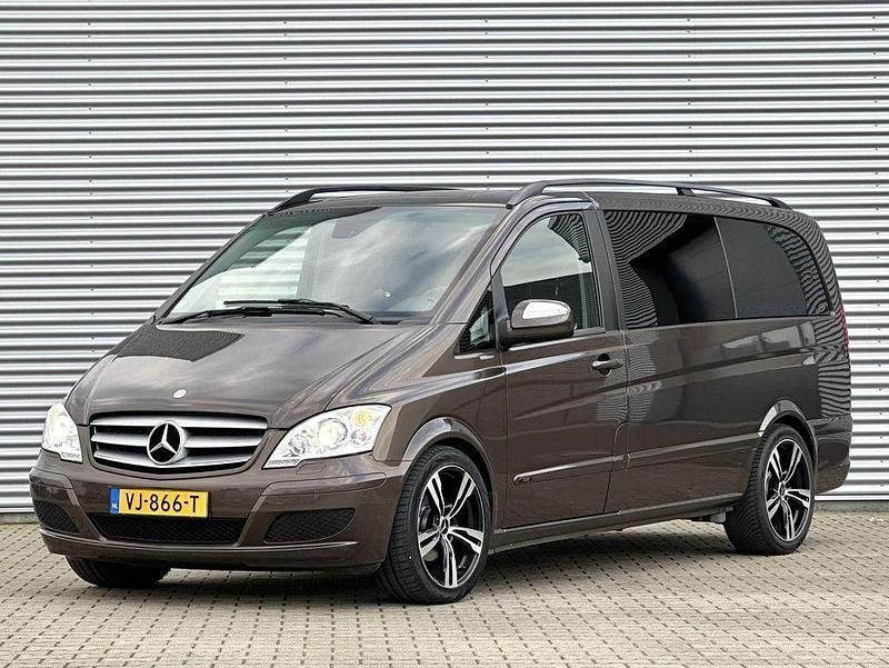 Gebraucht Mercedes Viano 224 PS (164 kW) 2013 Braun Van / Kleinbus