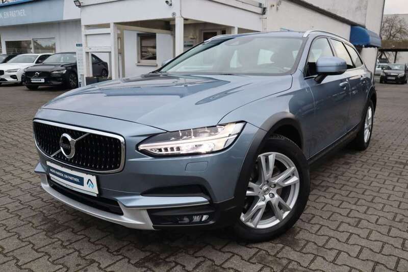 Mussel blue Gebraucht 2017 Volvo V90 CC Kombi | 26.980 € (Fairer Preis) - Bild 1/2