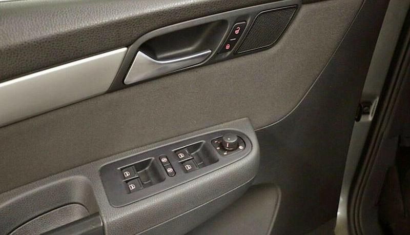 Gebraucht VW Sharan Style 150 PS (110 kW) 2012 Silber Van / Kleinbus