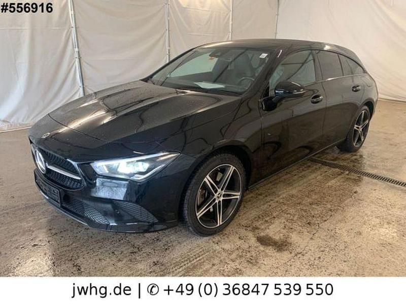 Gebraucht Mercedes CLA250 218 PS (160 kW) 2022 Nachtschwarz Limousine