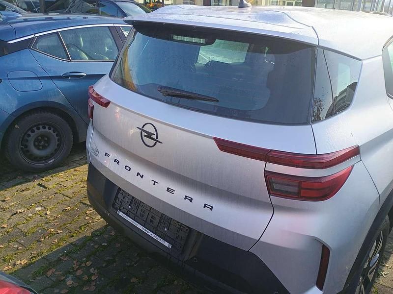 Neu Opel Frontera Edition 101 PS (74 kW) 2025 Kristallsilber SUV