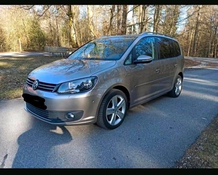 Gebraucht VW Touran Cup 140 PS (102 kW) 2015 Gold Van / Kleinbus