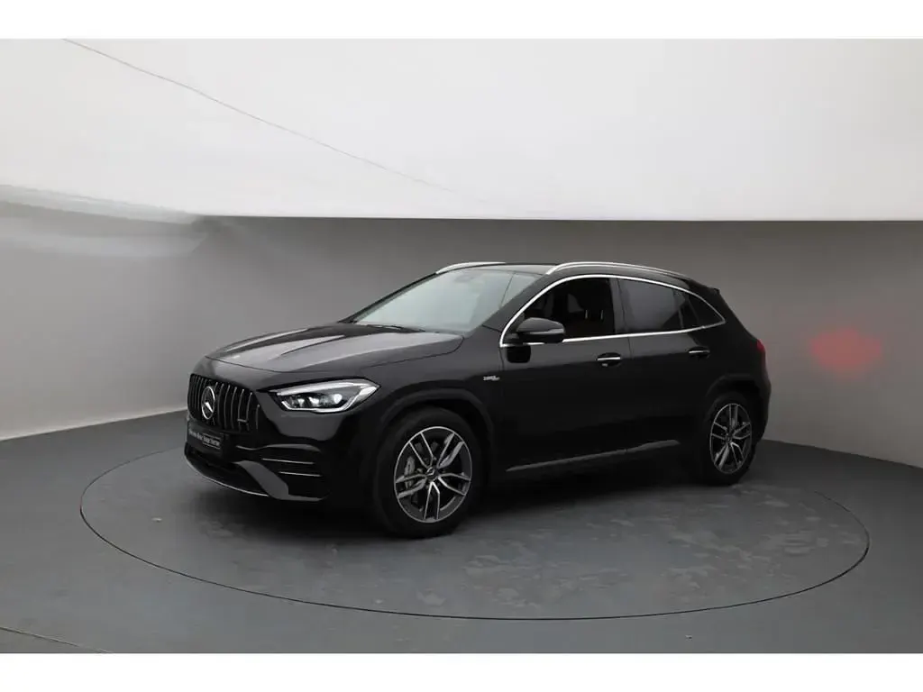 Gebraucht Mercedes GLA35 AMG AMG 306 PS (225 kW) 2022 Unilack nachtschwarz SUV
