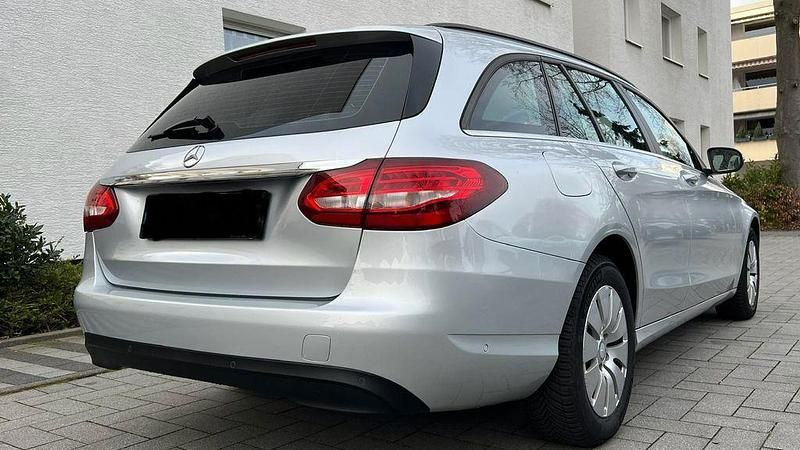 Gebraucht Mercedes C180 116 PS (85 kW) 2015 Silber Kombi