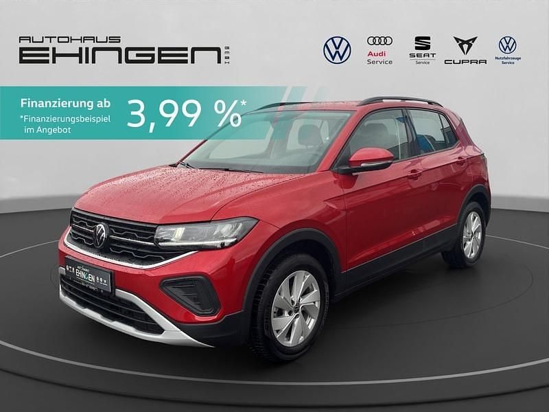 Kings red metallic Gebraucht 2024 VW T-Cross Life SUV | 23.448 € (Fairer Preis) - Bild 1/3