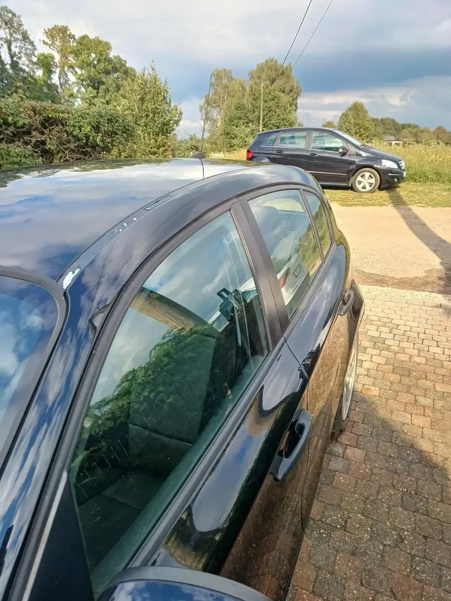 Gebraucht BMW 116 116 PS (85 kW) 2006 Schwarz Kleinwagen