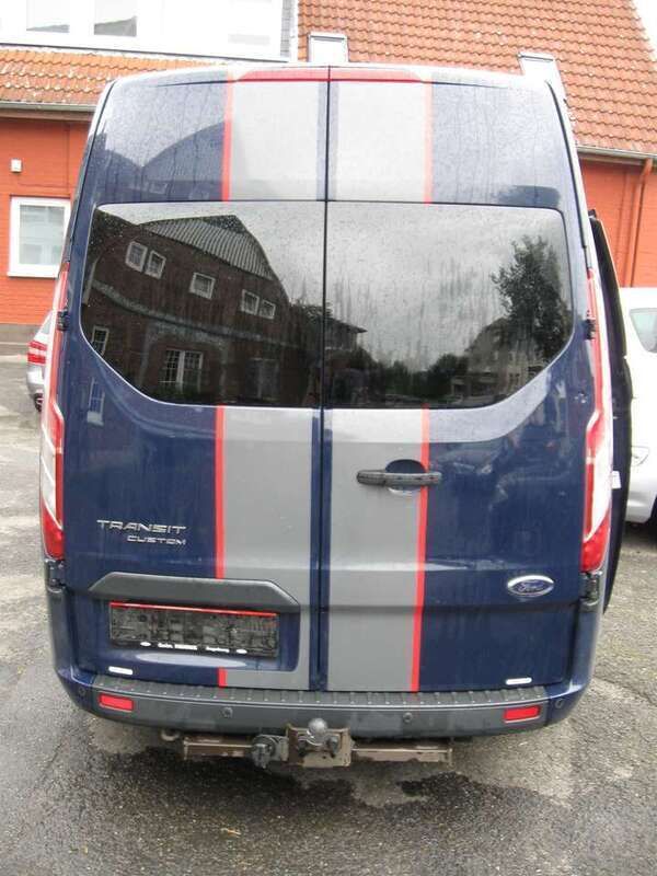 Gebraucht Ford Transit Custom Trend 131 PS (96 kW) 2017 Blazerblau Van / Kleinbus