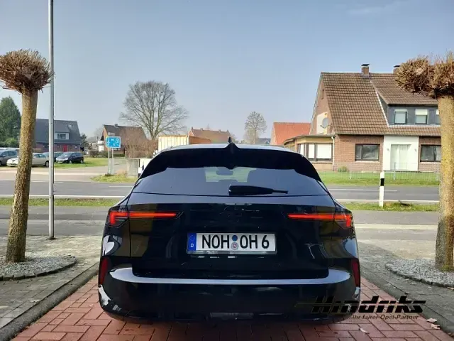 Gebraucht Opel Astra Ultimate 131 PS (96 kW) 2023 Schwarz Kleinwagen