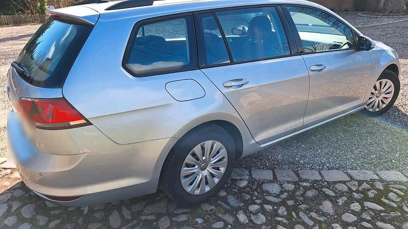 Gebraucht VW Golf VII 105 PS (77 kW) 2013 Silber Kombi