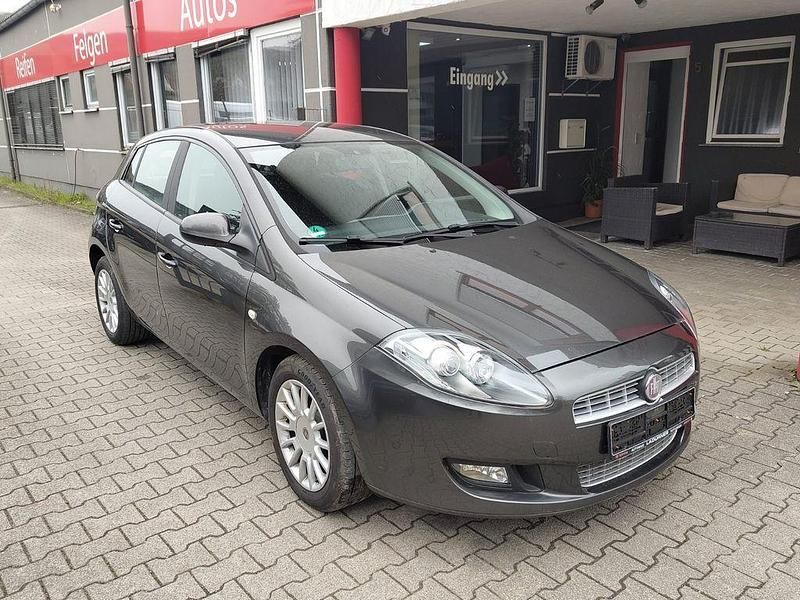 Gebraucht Fiat Bravo Active 120 PS (88 kW) 2010 Grau Kleinwagen