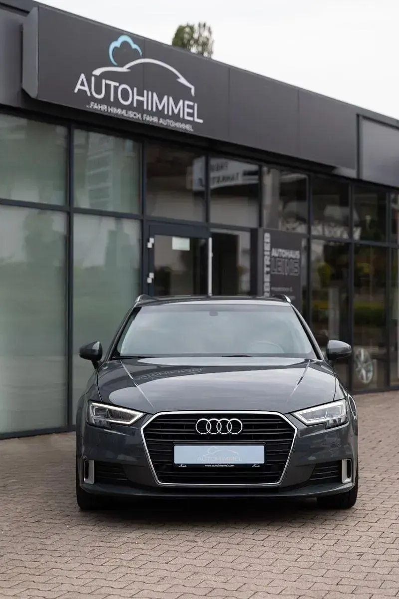 Gebraucht Audi A3 Sportback Ambiente 150 PS (110 kW) 2017 Grau Kleinwagen