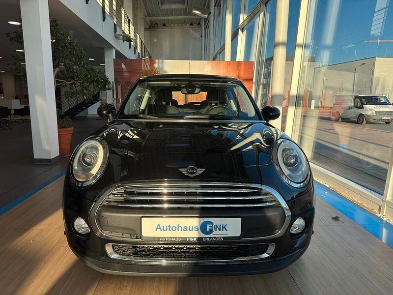 Second-hand Mini ONE Pepper 102 CP (75 kW) 2017 Negru Hatchback