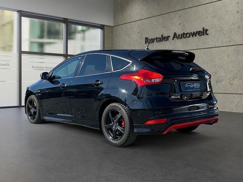 Gebraucht Ford Focus ST-Line 150 PS (110 kW) 2018 Schwarz Limousine