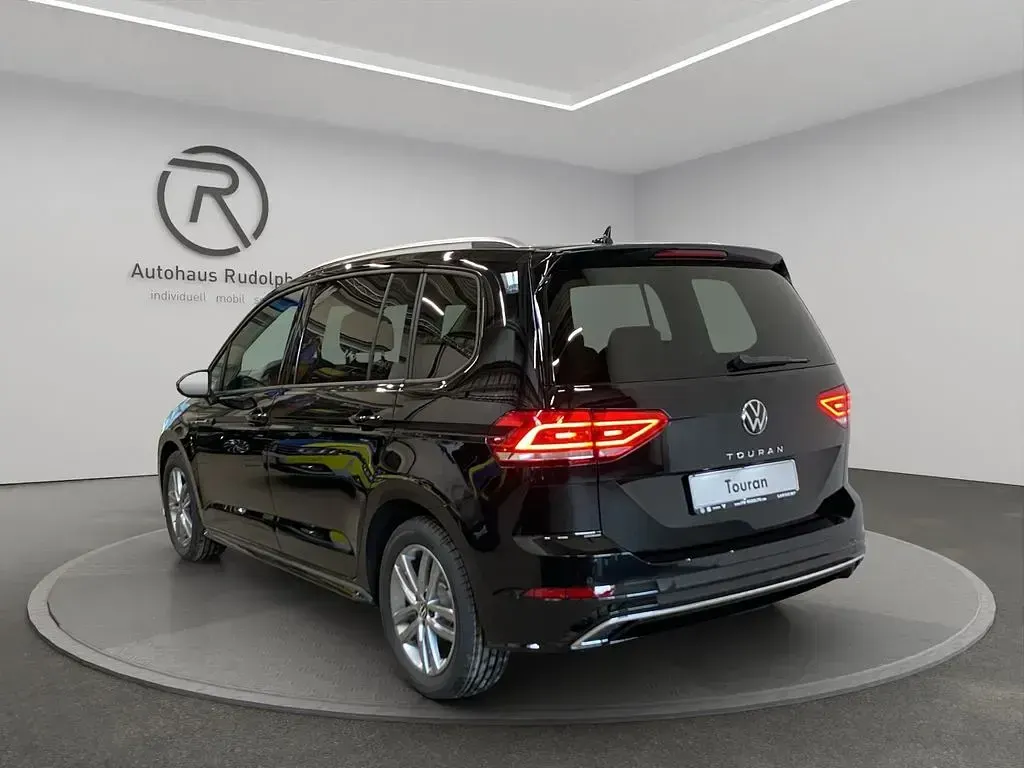 Neu VW Touran Comfortline 150 PS (110 kW) 2025 Grenadillschwarz metallic Van / Kleinbus
