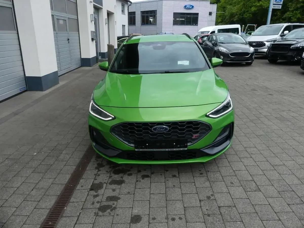 Gebraucht Ford Focus ST 280 PS (205 kW) 2023 Meangreen Kombi