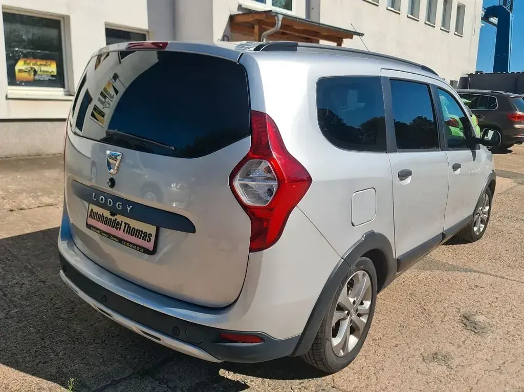 Gebraucht Dacia Lodgy Stepway 116 PS (85 kW) 2016 Grau Van / Kleinbus