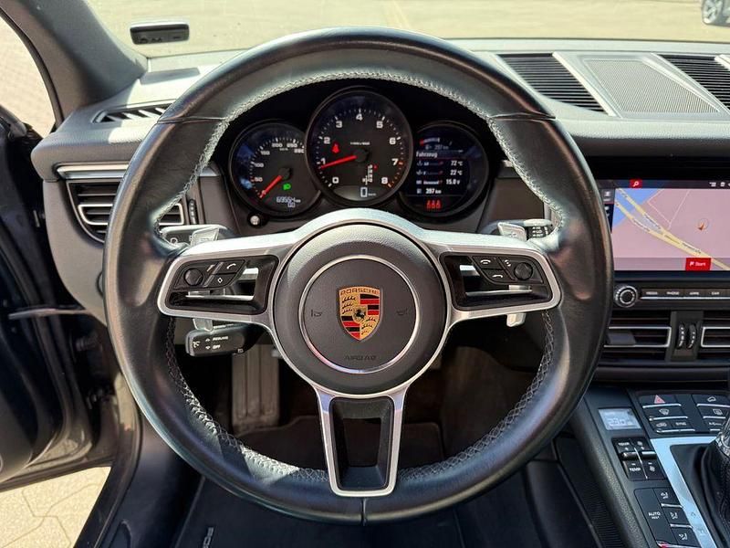 Gebraucht Porsche Macan 245 PS (180 kW) 2021 Grau SUV