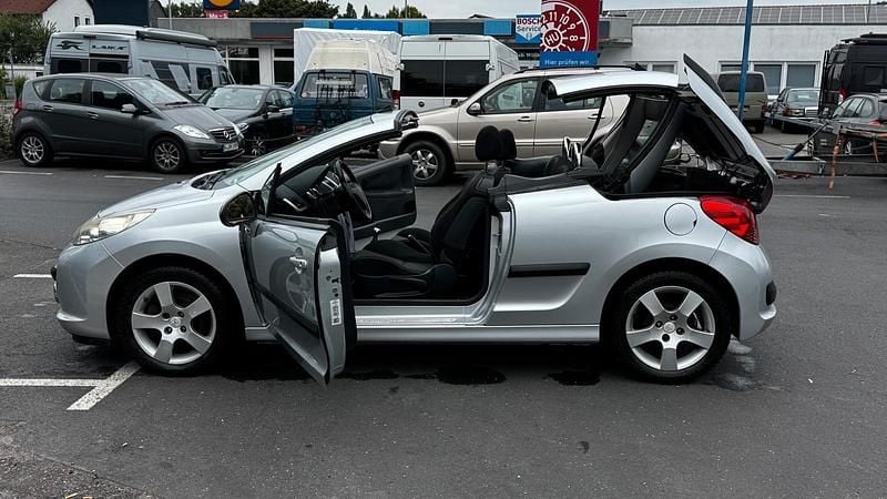 Silber Gebraucht 2008 Peugeot 207 CC Cabrio | 3.000 € (Guter Preis) - Bild 1/4