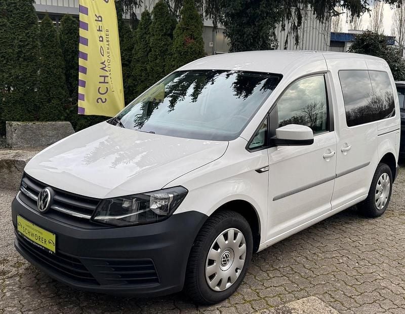 Weiß Gebraucht 2016 VW Caddy Trendline Van / Kleinbus | 9.750 € (Fairer Preis) - Bild 1/4
