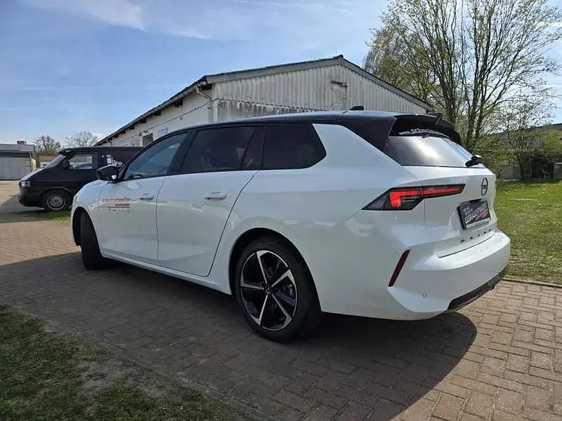 Gebraucht Opel Astra 131 PS (96 kW) 2024 Arktisweiß Kombi