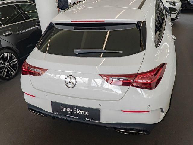 Gebraucht Mercedes CLA250e Shooting Brake 224 PS (164 kW) 2024 Kombi