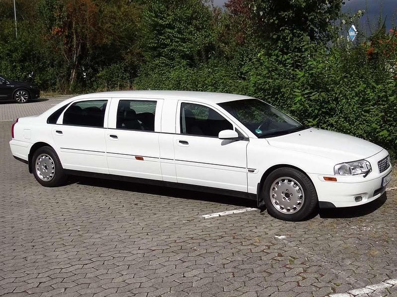 Weiß Gebraucht 2004 Volvo S80 Limousine | 15.900 € - Bild 1/4